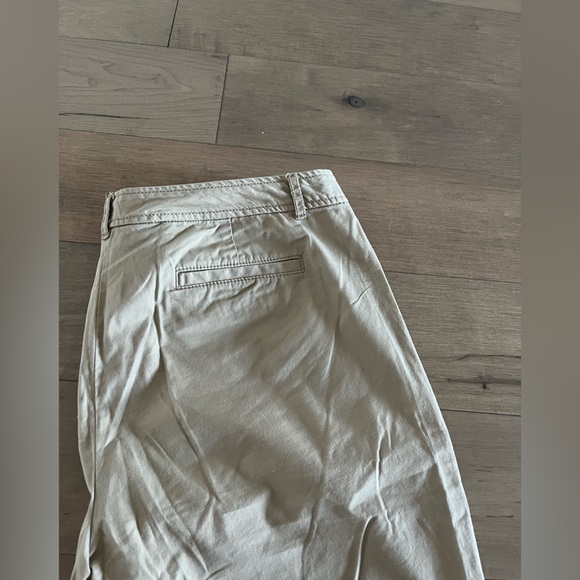 Women’s Michael Kors size 10 short - Picture 4 of 4